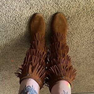 Minnetonka Tan Fringe Moccasin Boots